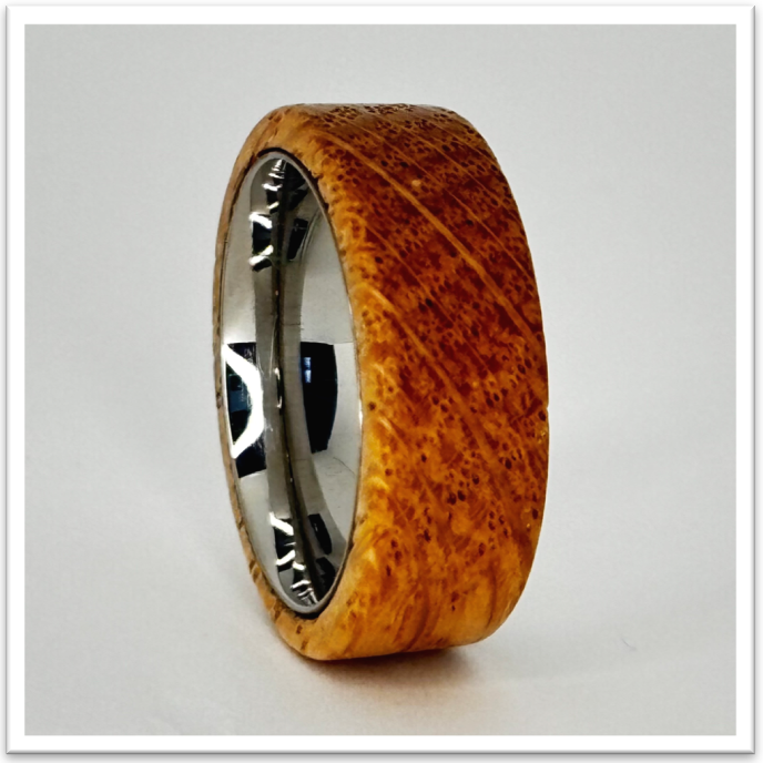 Discounted Ring 12 (SIZE 8)